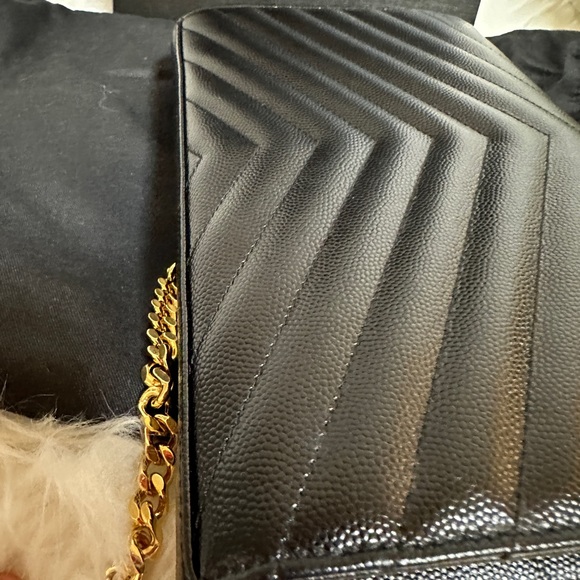 SainLaurent Black caviar wallet on chain - Picture 9 of 13